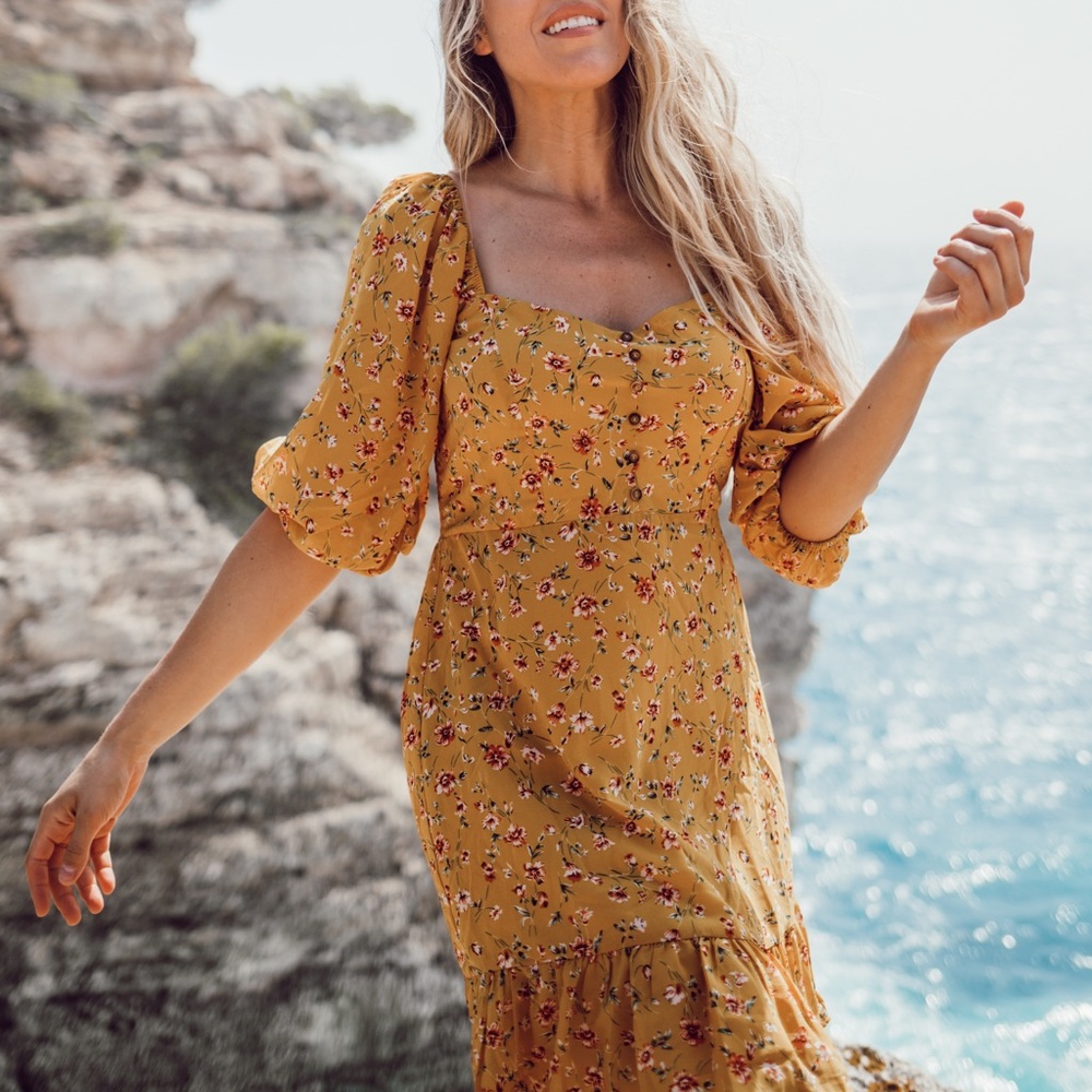 Lulus yellow floral print dress